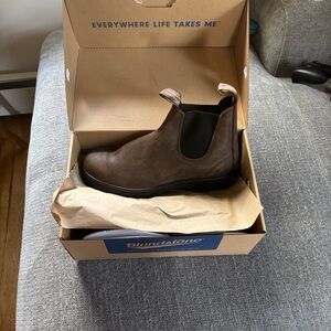 Blundstone US12/AUS11 Antique Brown 1609 NEVER WORN